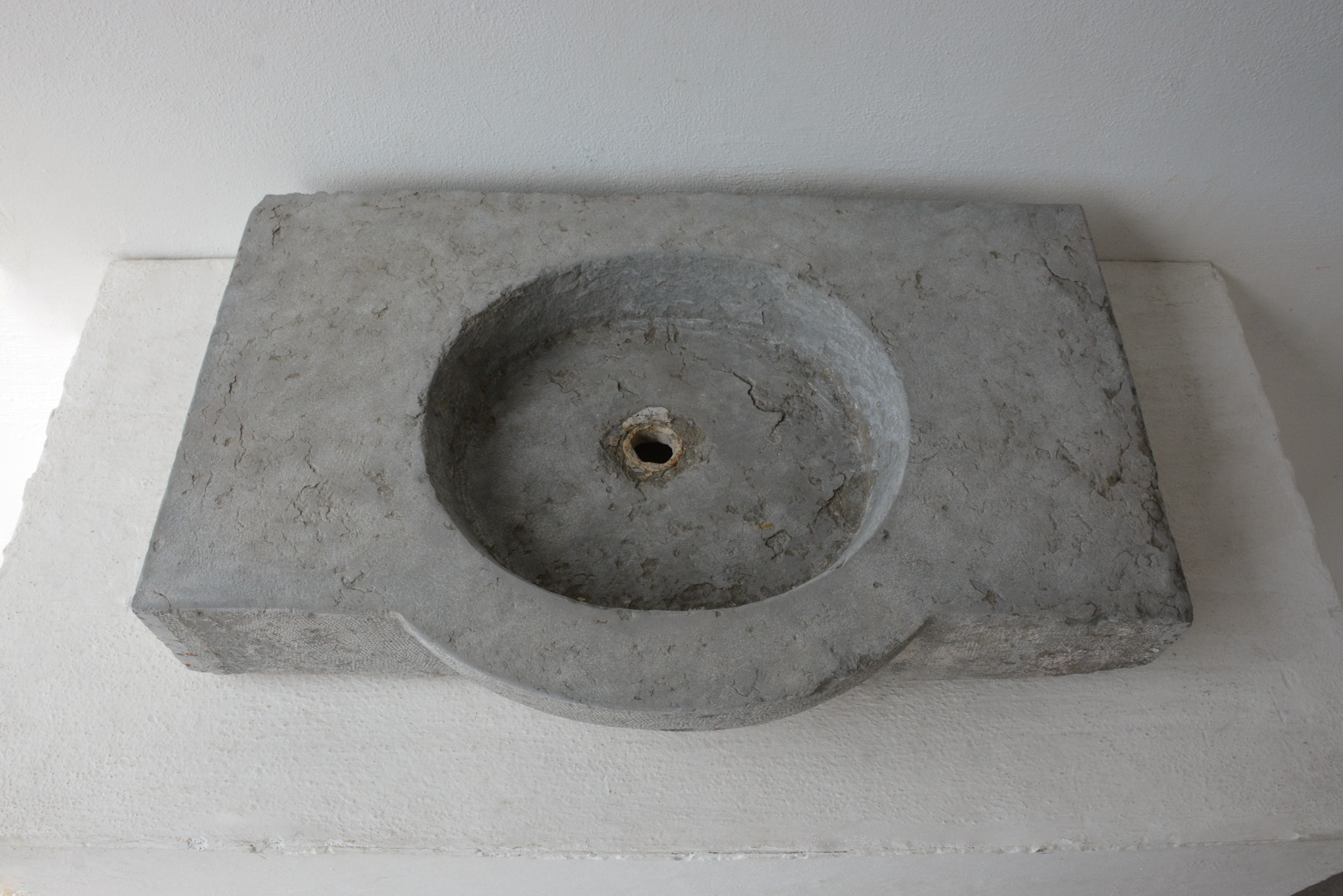 18th c Evier from the French Port Town of Le Grau du Roi - image 3