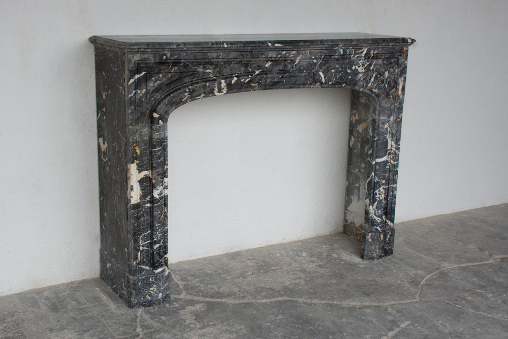 19th c Italian Marble Camino - image 2