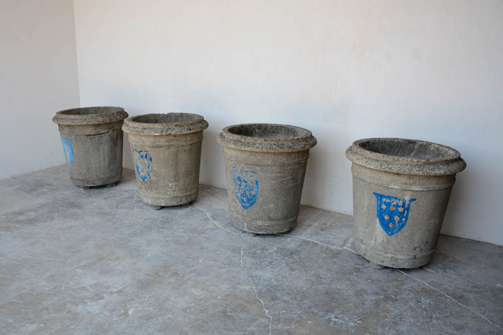 Series of Italian Urns from a large property near Arezzo, circa 1900 - image 3