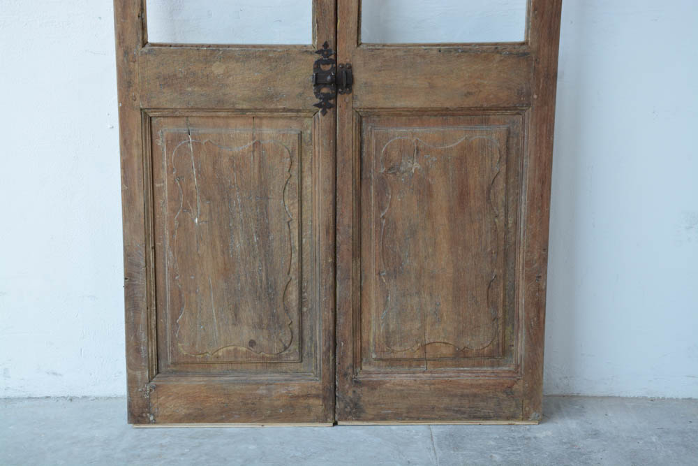 Pair of 18th c Italian Walnut and Glass Doors from an Umbrian Villa - image 3