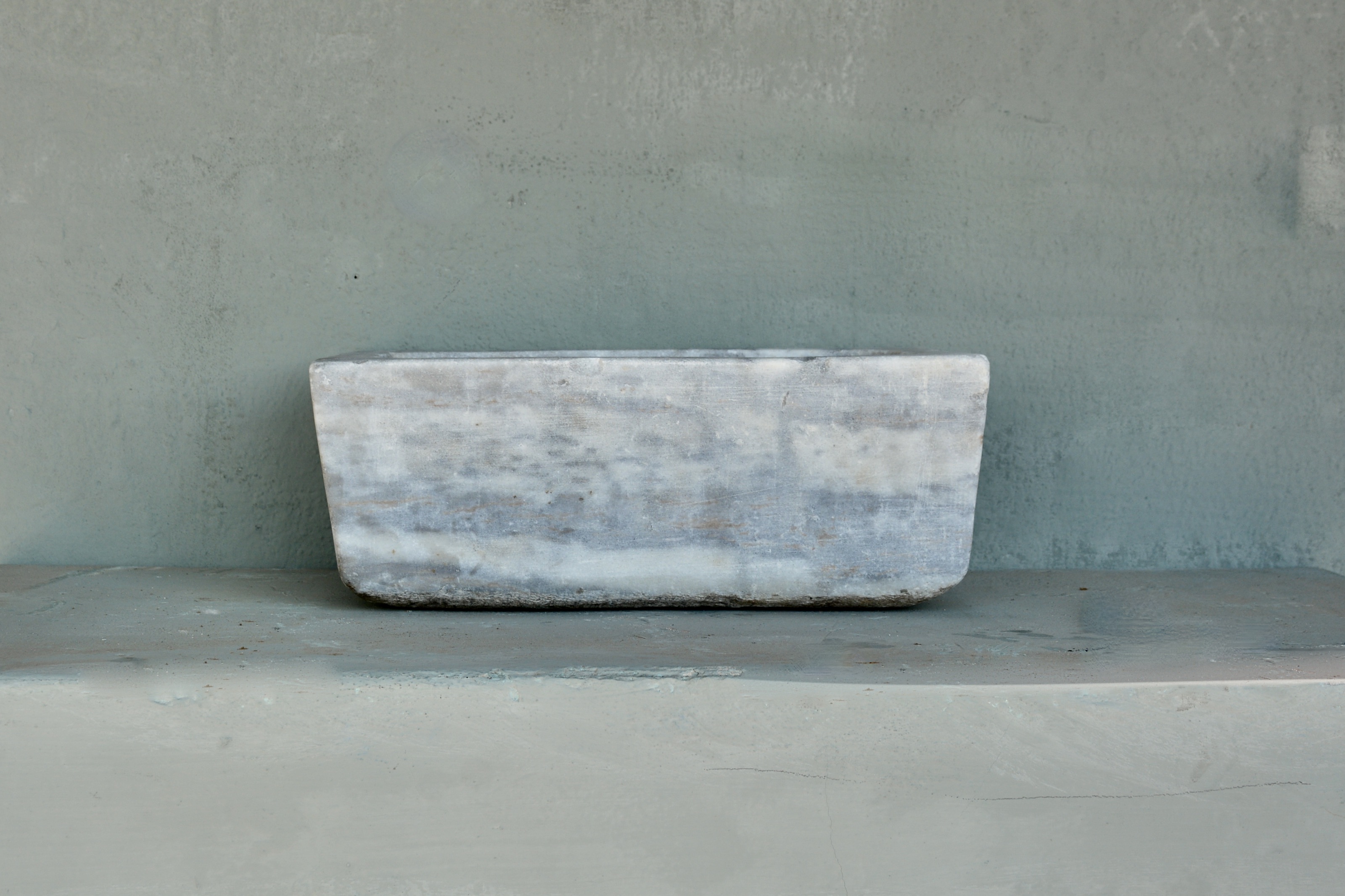 Reclaimed White Marble Sink - image 2