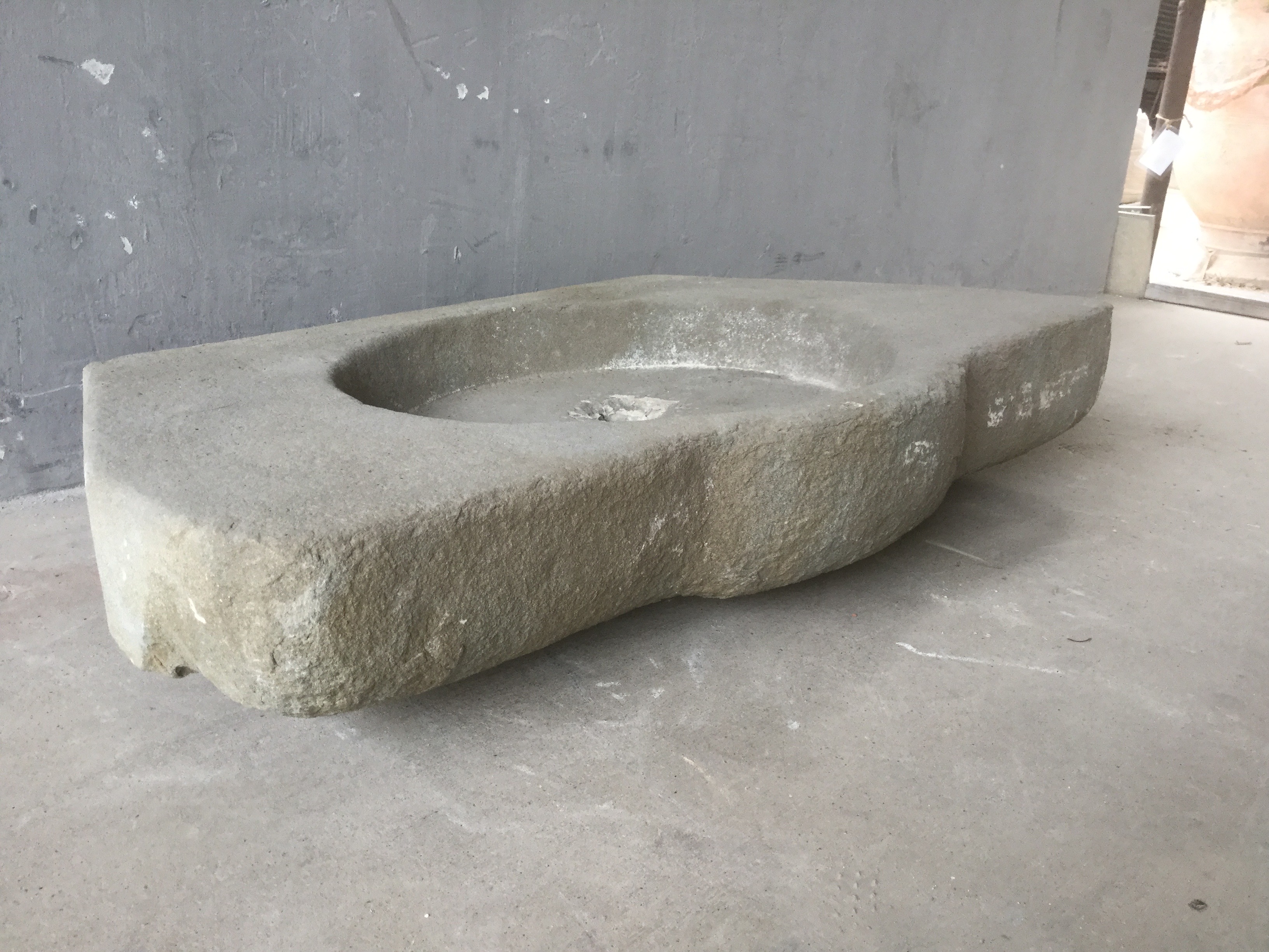 17th C Evier from a Property in Bize-Minervois, a Village in the Wine Growing Region of Minervois - image 3