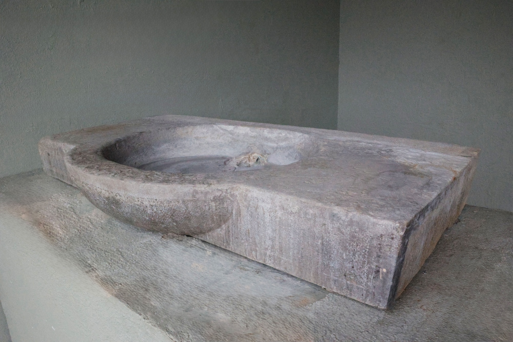 Early 19th c. Provençal Evier - image 3