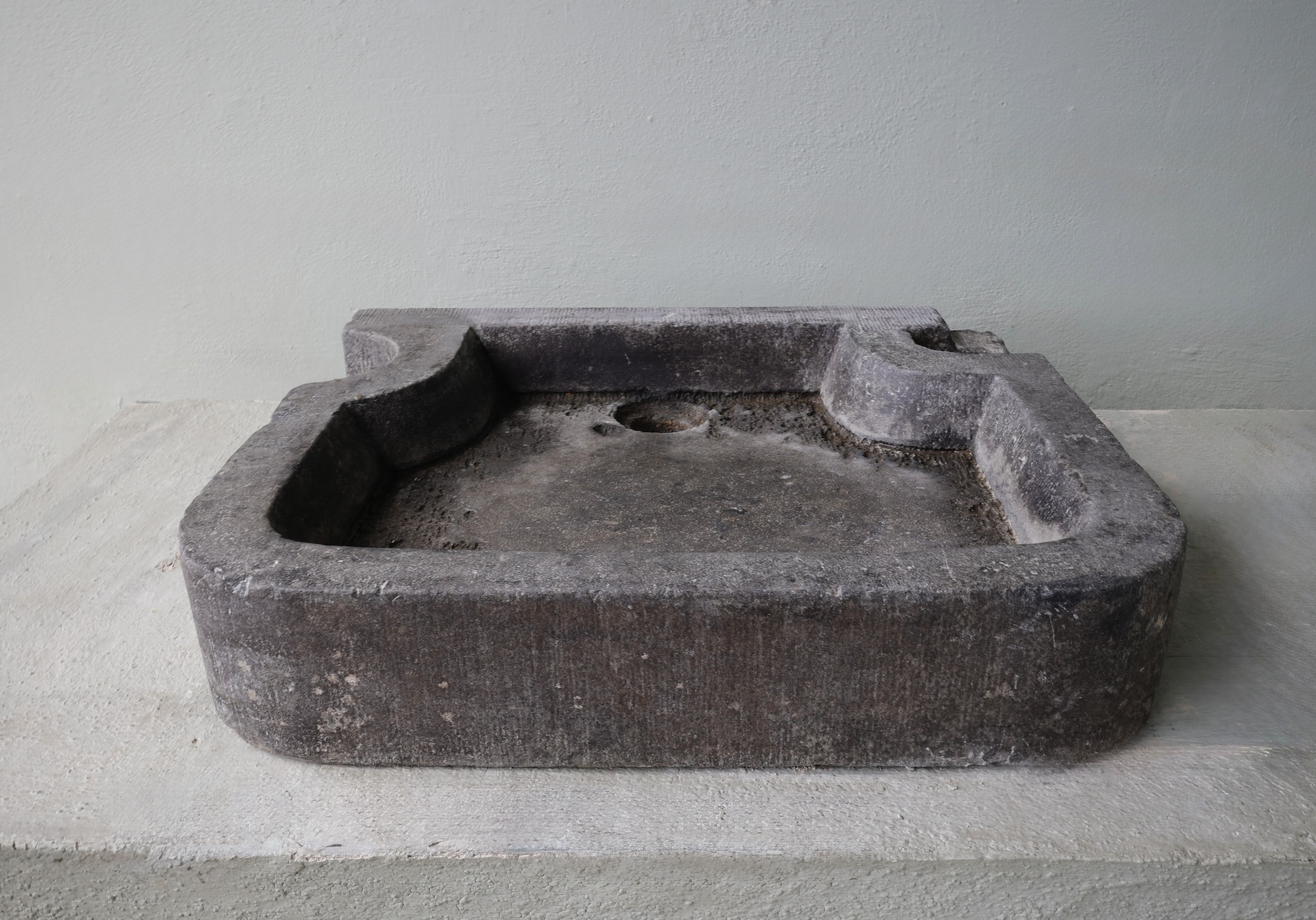 18th c. Sink of Belgium blue stone