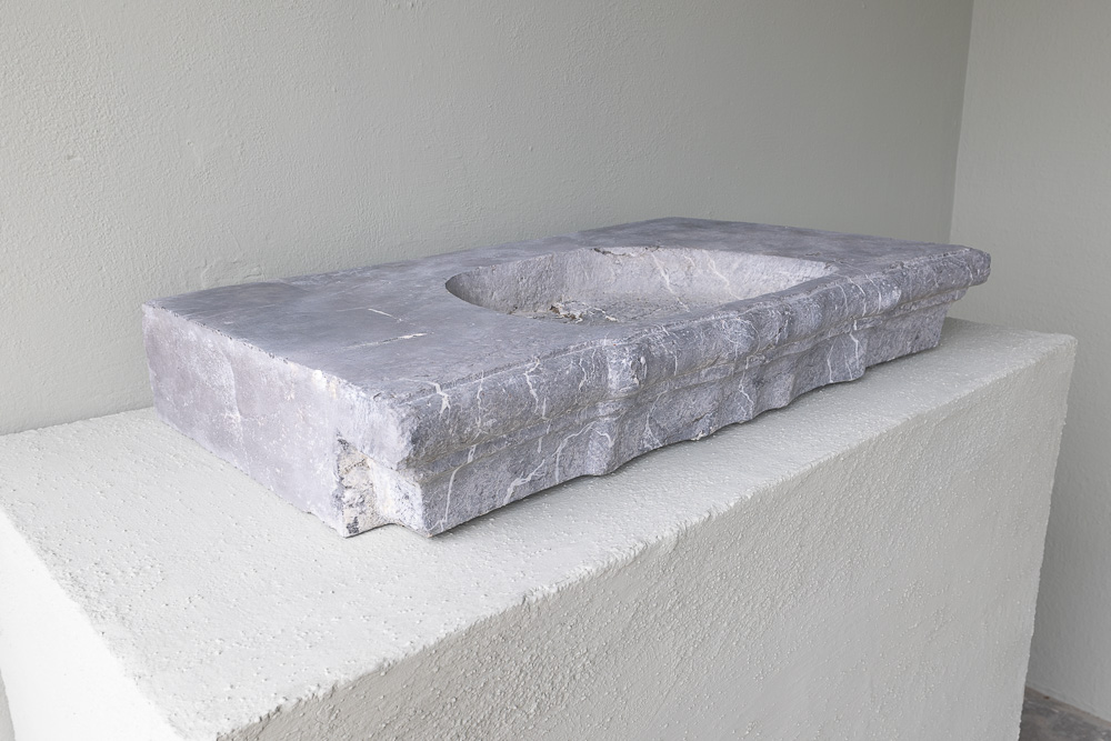 Late 18th c Marble Sink from Florence, Italy - image 3