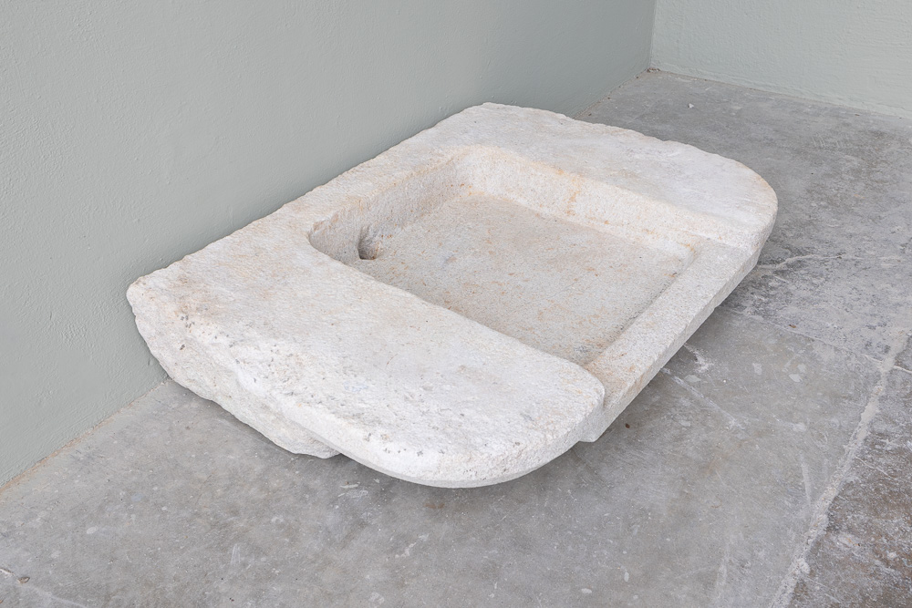 17th c. Evier from a Village House in Pezenas, France - image 2