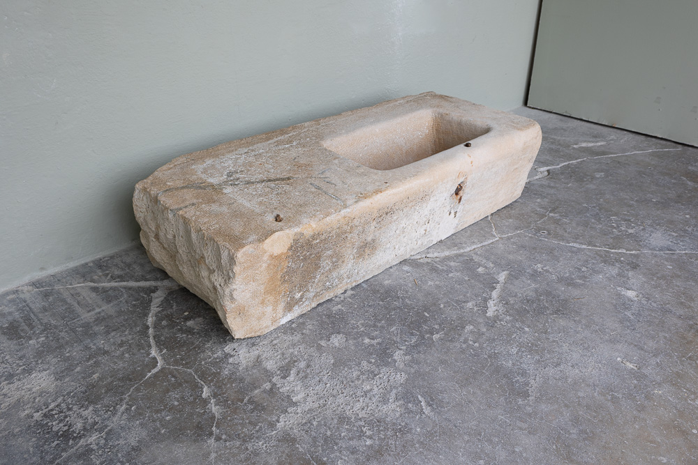 Horse Trough from Bourgogne - image 3