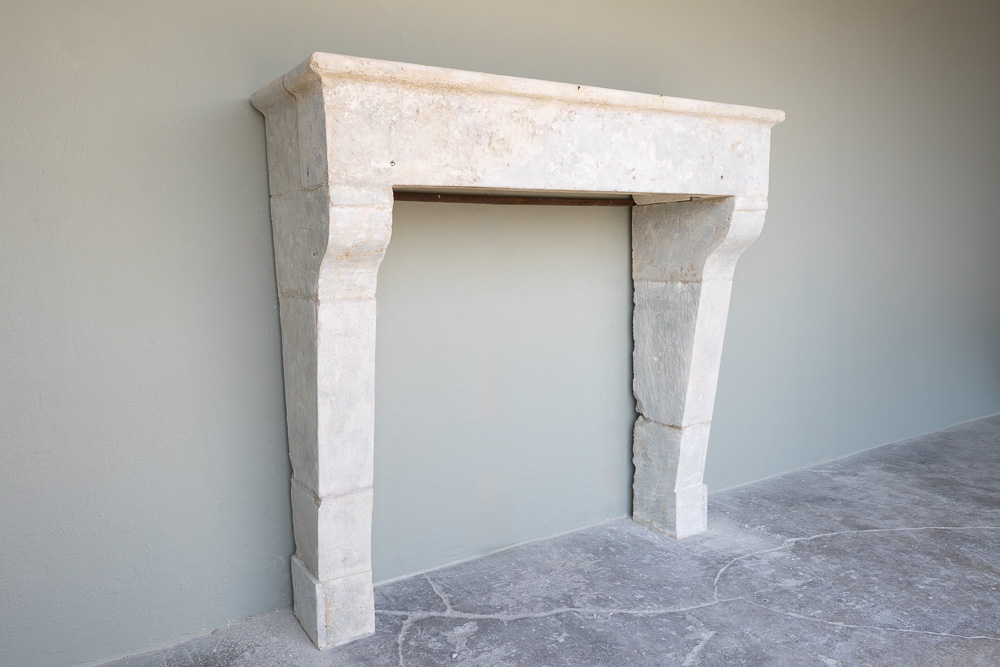18th c Cheminee from a Bastide near St. Remy, France