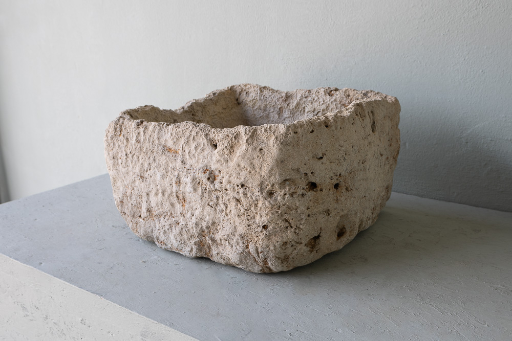 Small Antique Trough - image 4