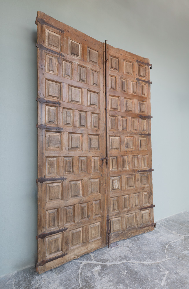 Pair of 17th c. Entrance Doors from a Palazzo in Andalusia, Spain - image 2
