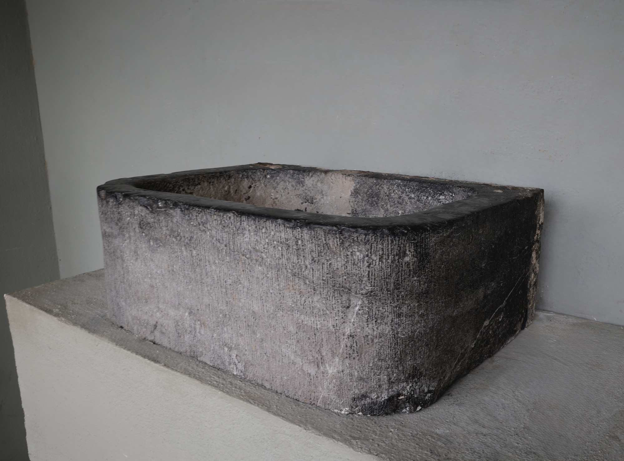 18th c. Basin from Dinant, a town in the Ardennes region of Belgium - image 3