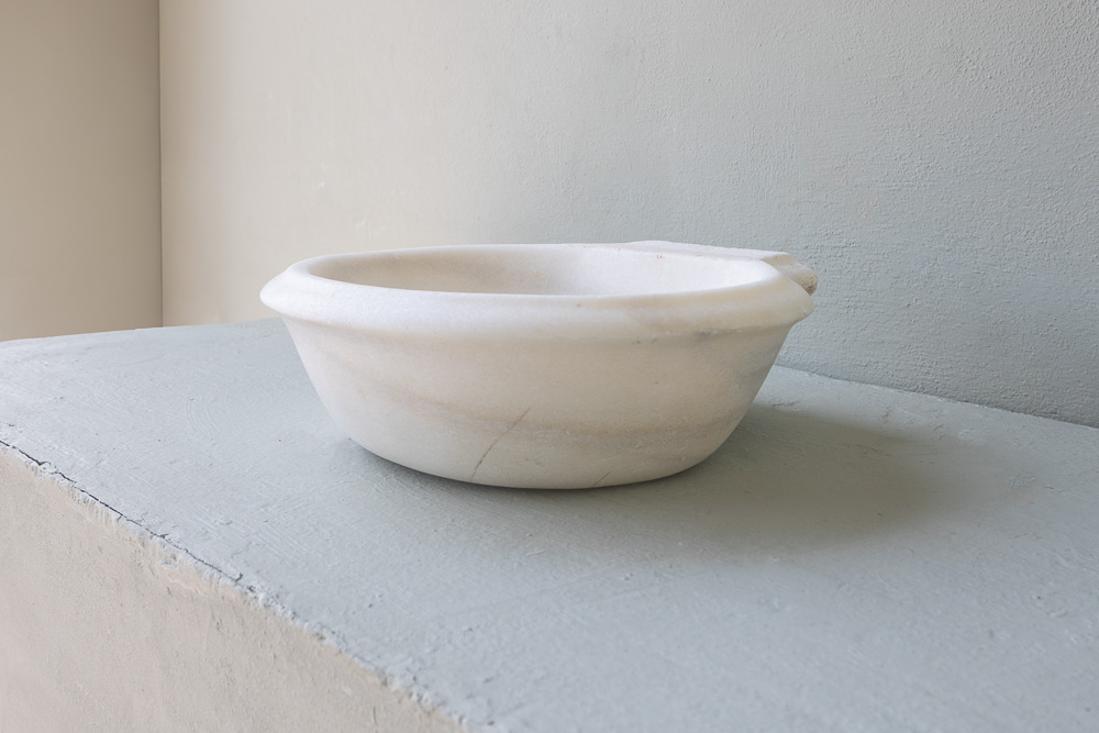 Small 19th c Provençal Marble Sink - image 4