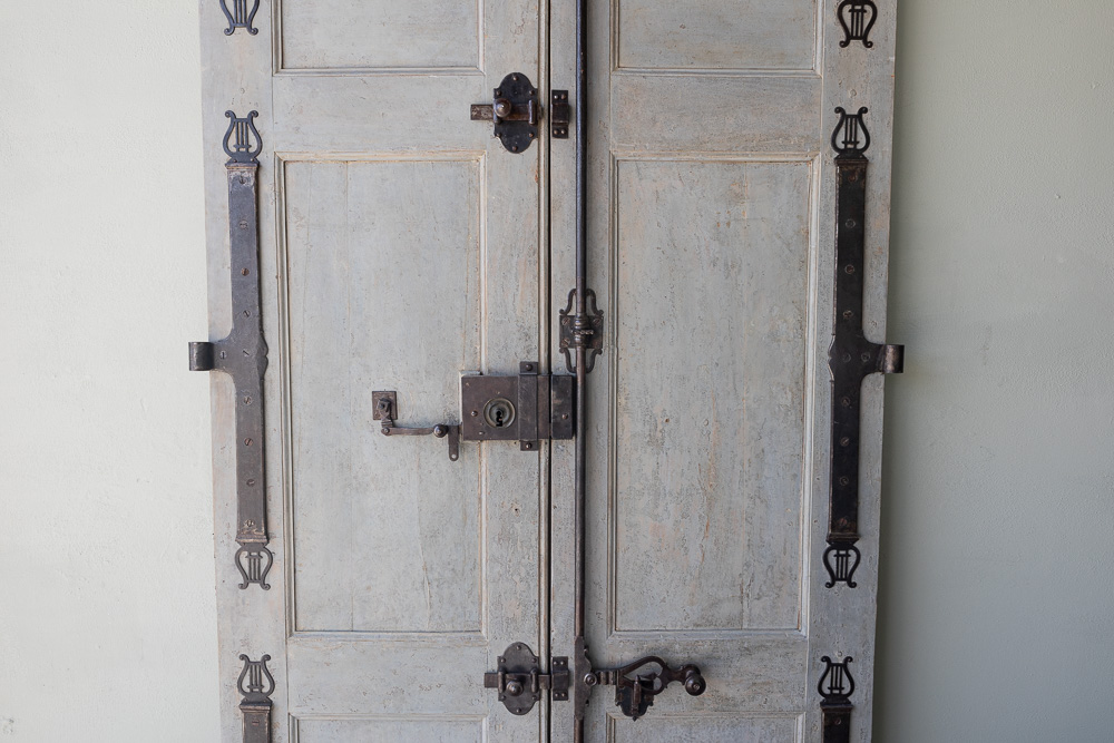 Pair 19th c Entrance Doors from a Maison de Ville in Tours, France - image 3