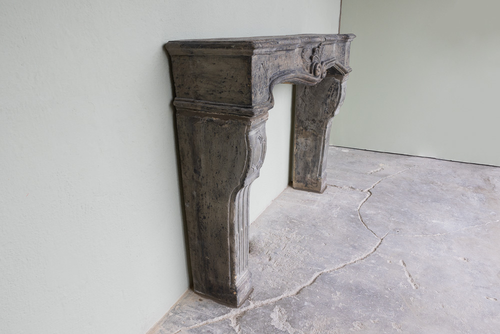 Late 18th c Cheminee from a Maison Particulaire in Bourg-en-Bresse, a small historic town near Lyon, France - image 3