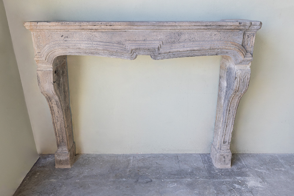 18th c Cheminee from a Maison de Ville in Firminy, a village south of Lyon