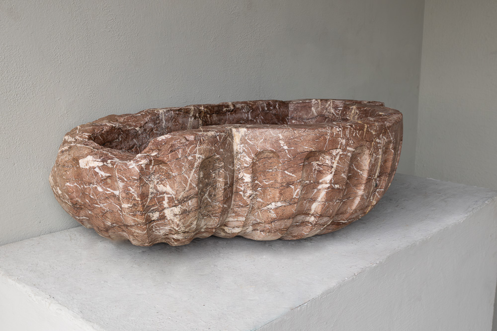 Lavello from a Castello in Rome, circa 1500 - image 3
