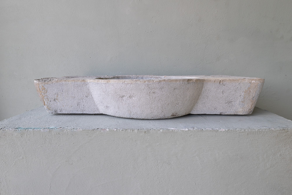 18th c Evier from a Maison de Ville in Pezenas, France - image 4