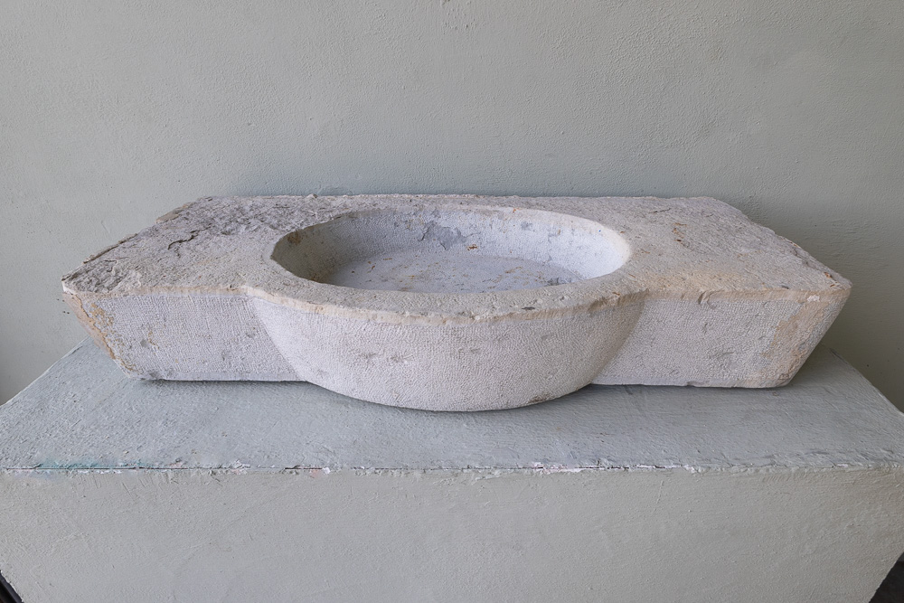 18th c Evier from a Maison de Ville in Pezenas, France - image 3