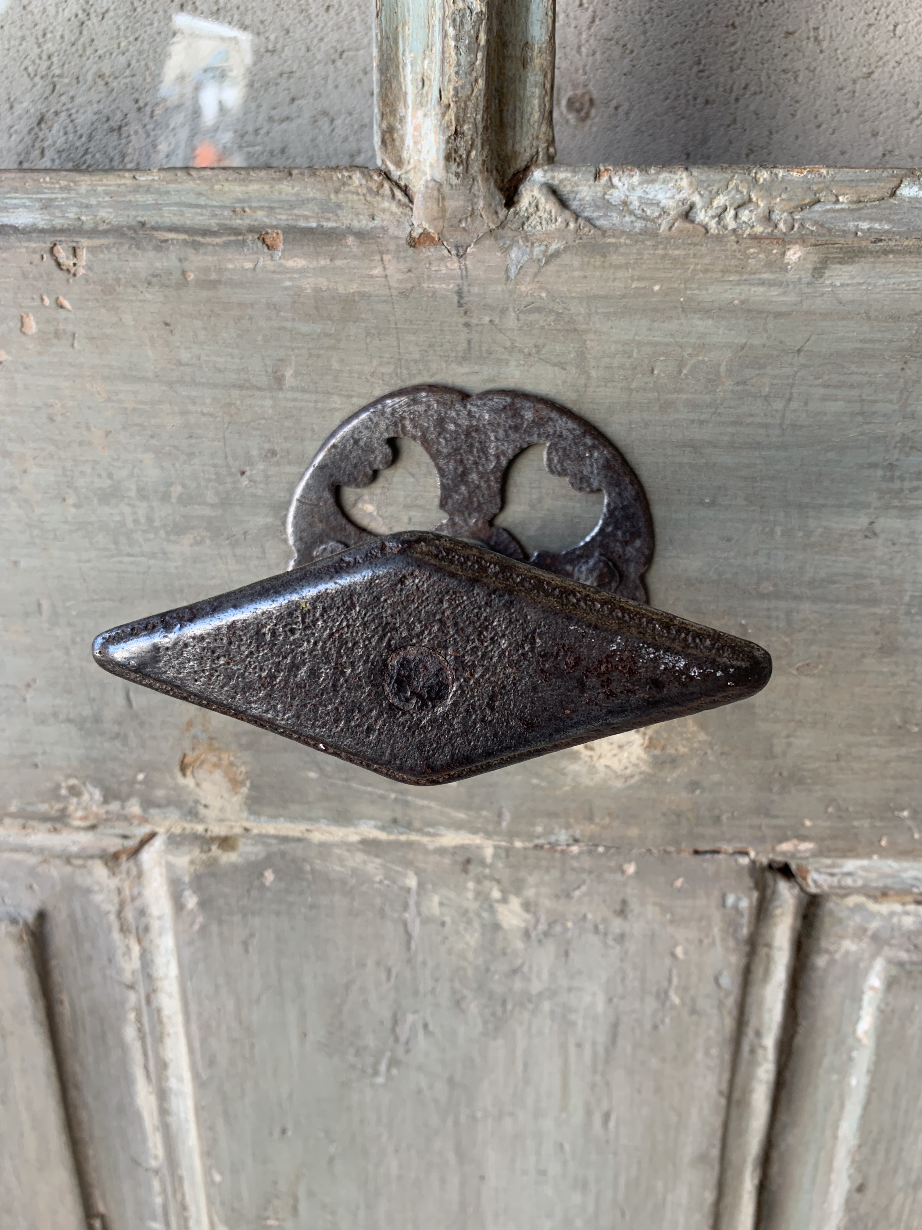 18th c. Door from a Maison de Ville in Brugges, Belgium - image 4